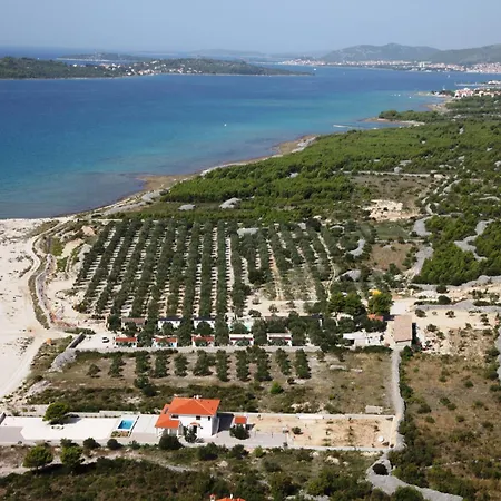 Olive Garden Tatil parkı 3*