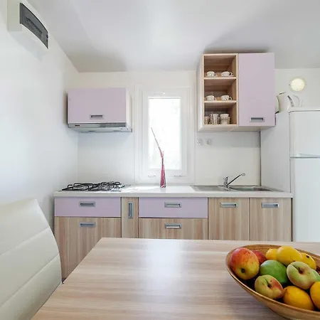 Mobile Homes Olive Garden 3* Jadrija