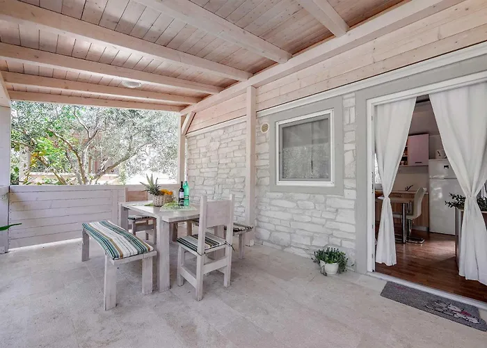 Mobile Homes Olive Garden Jadrija