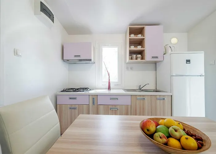 Mobile Homes Olive Garden 3* Jadrija