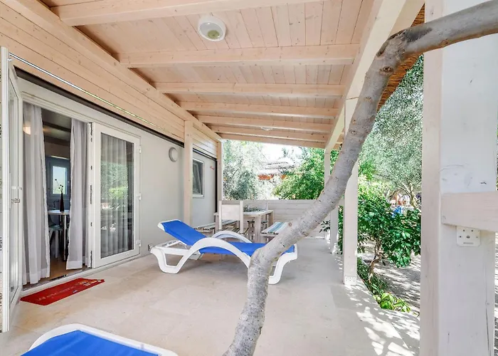 Mobile Homes Olive Garden 3* Jadrija